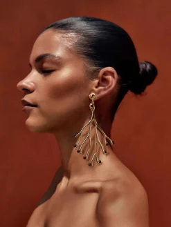 SISU EARRING